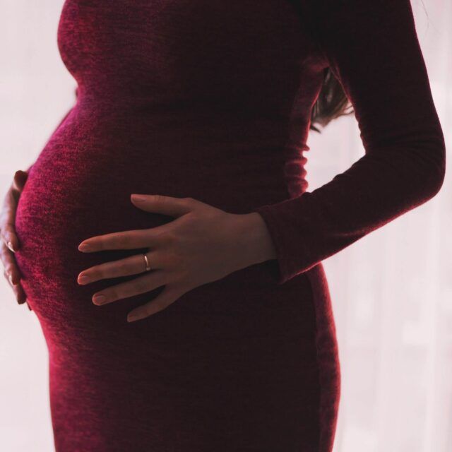 What You Should Be Wearing During Maternity