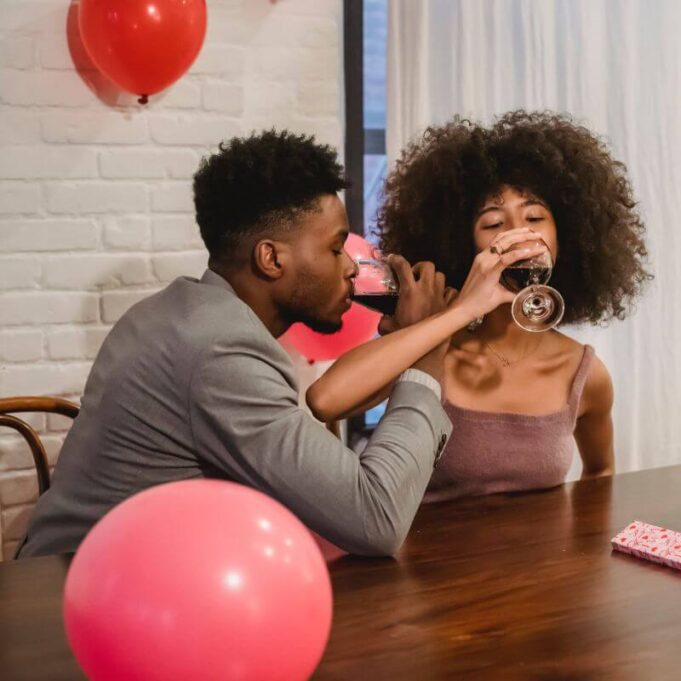 How to toast a Lady and Make her love you How to toast a Lady and Make her love you