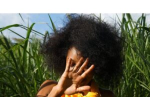 How To Make Hair Thick And Strong Naturally How To Make Hair Thick And Strong Naturally