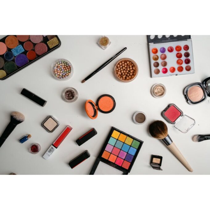 Black-Owned Makeup Brands You Don’t Know About Black-Owned Makeup Brands You Don't Know About