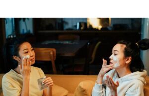 5 Nourishing DIY Masks for Dry Skin 5 Nourishing DIY Masks for Dry Skin