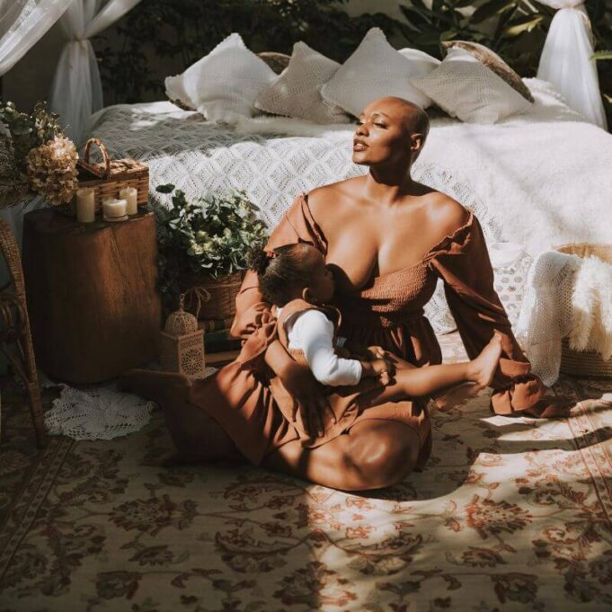 Can Breastfeeding Cause Dry Facial Skin? Can Breastfeeding Cause Dry Facial Skin?