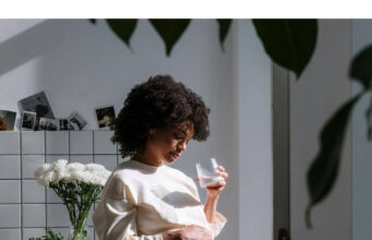 How to stop Vomiting During Pregnancy How to stop Vomiting During Pregnancy