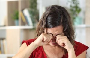 How to Stop Itchy Eyes How to Stop Itchy Eyes