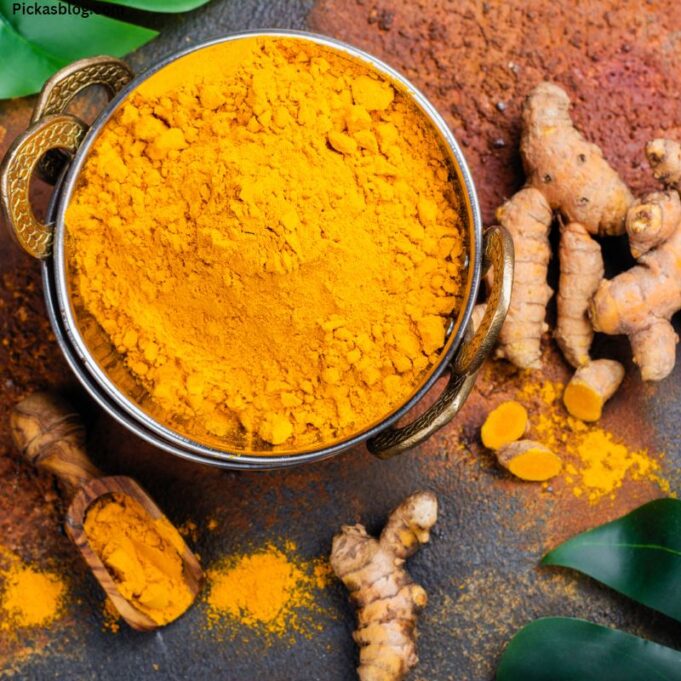 How to Use Turmeric on the Face for Glowing Skin