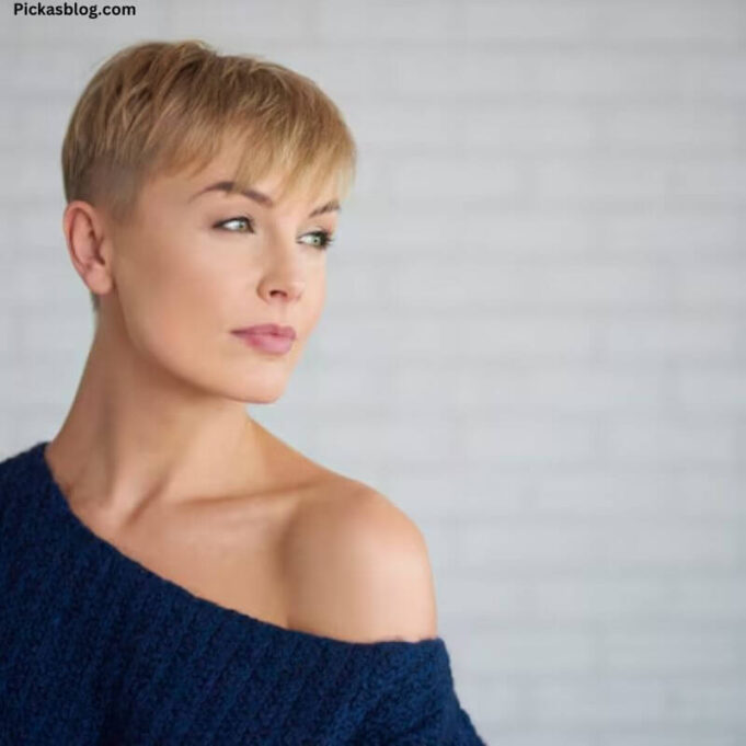 Low-Cut Hairstyles for Ladies with Oval Face Low-Cut Hairstyles for Ladies with Oval Face