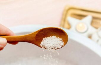 What Happens When You Bath with Salt Water What Happens When You Bath with Salt Water