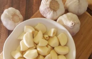 What Happens When You Eat Garlic on An Empty Stomach What Happens When You Eat Garlic on An Empty Stomach