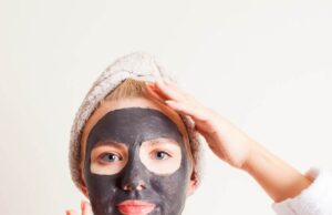 How to Make a Face Mask for Acne How to Make a Face Mask for Acne