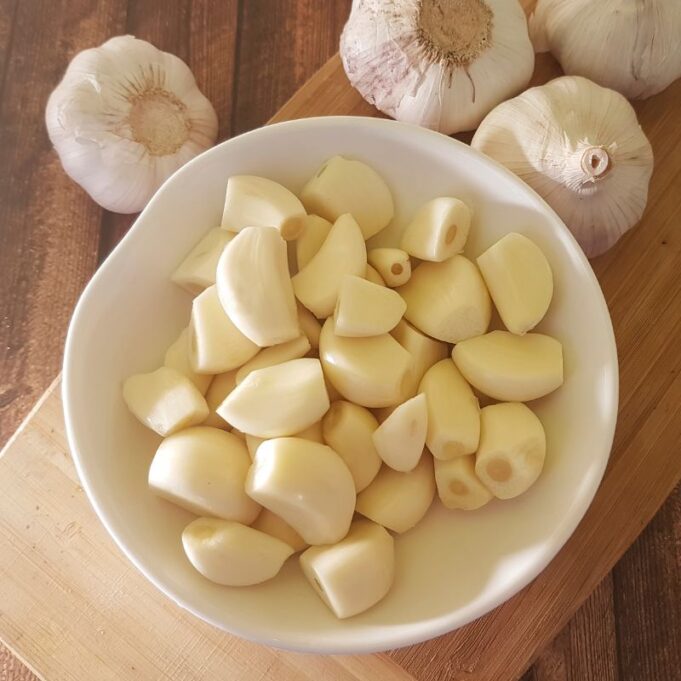 Side Effects of Eating Raw Garlic Everyday Side Effects of Eating Raw Garlic Everyday