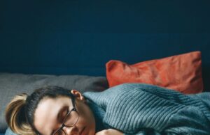 Side Effects of Sleeping After Eating Side Effects of Sleeping After Eating