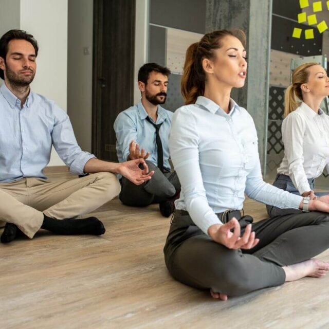 Benefits of Yoga and Meditation (1) Benefits of Yoga and Meditation in the Workplace
