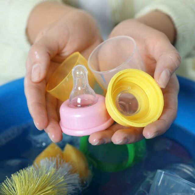 Different Types of Nipples for Baby Bottles (1) Different Types of Nipples for Baby Bottles