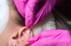 How to Pierce Vertical Labret. A Complete Guide How to Pierce Vertical Labret