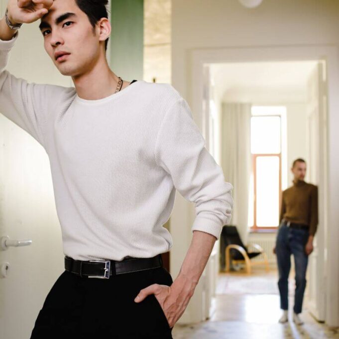 Picture Poses for Guys. Full Guide Picture Poses for Guys. Full Guide