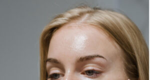 How to Know If Your Skin Is Oily, Dry or Combination How to Know If Your Skin Is Oily, Dry or Combination