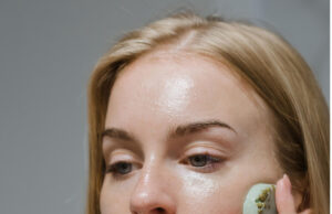 How to Know If Your Skin Is Oily, Dry or Combination How to Know If Your Skin Is Oily, Dry or Combination